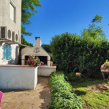 La Maison D Adelaide Lejlighed Saint-Laurent-dʼAigouze