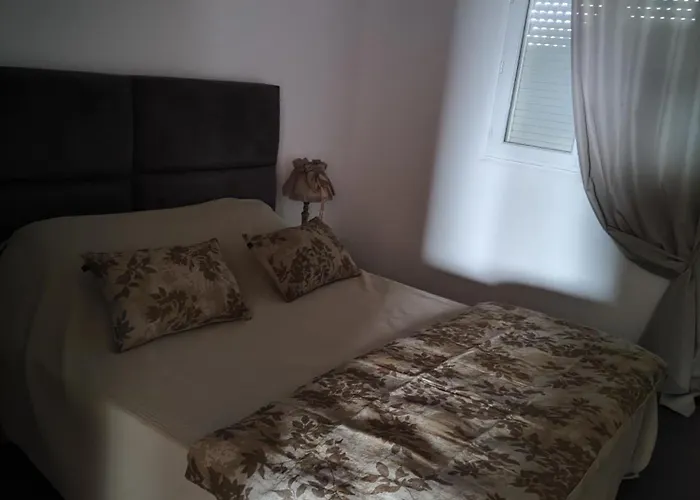 La Maison D Adelaide Appartement Saint-Laurent-dʼAigouze